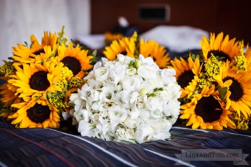 brides and bridesmaids bouquets by Your London Florist